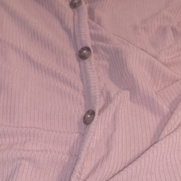 Long sleeve of the shoulder shirt - Picture 2 of 4